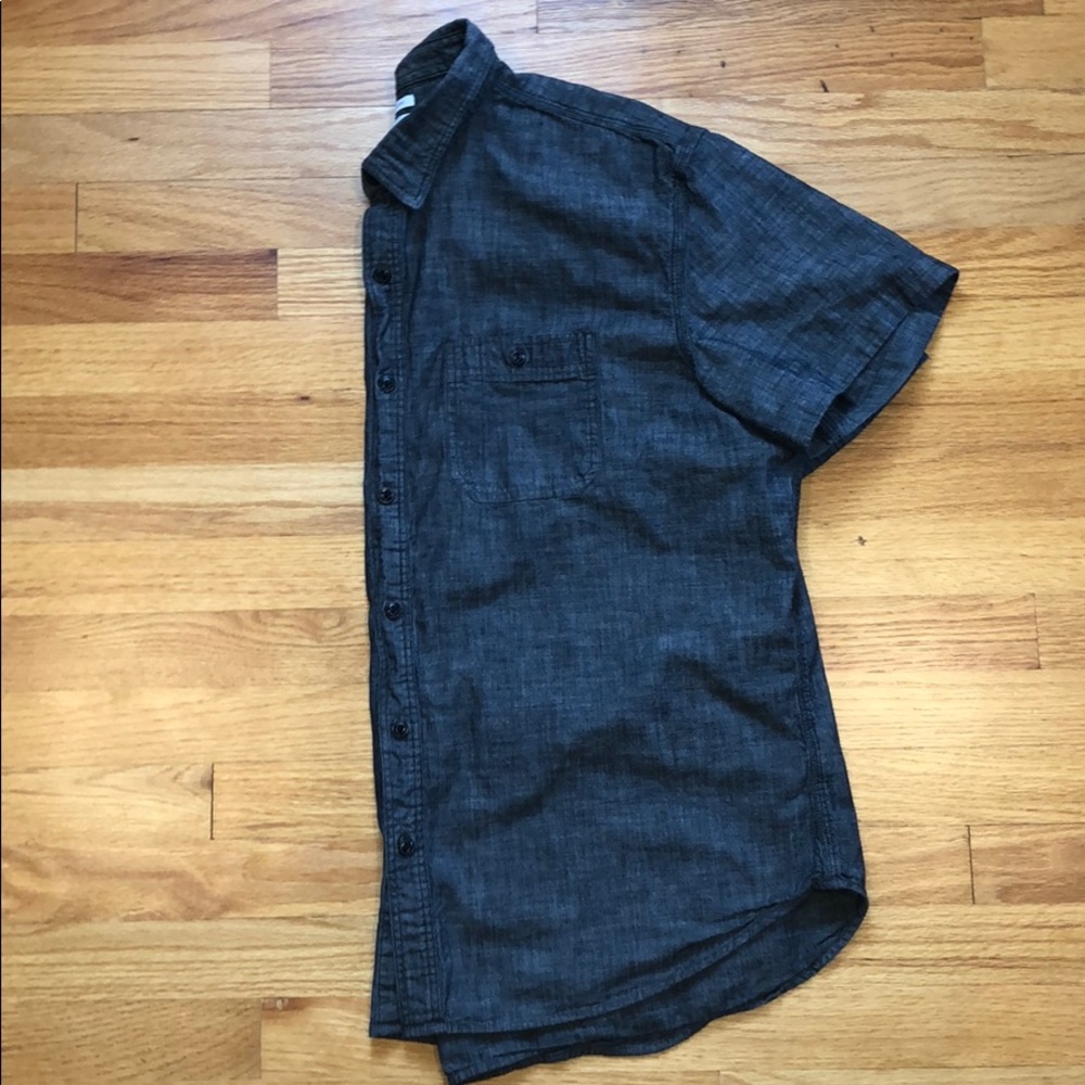 Old Navy Shortsleeved Button Down